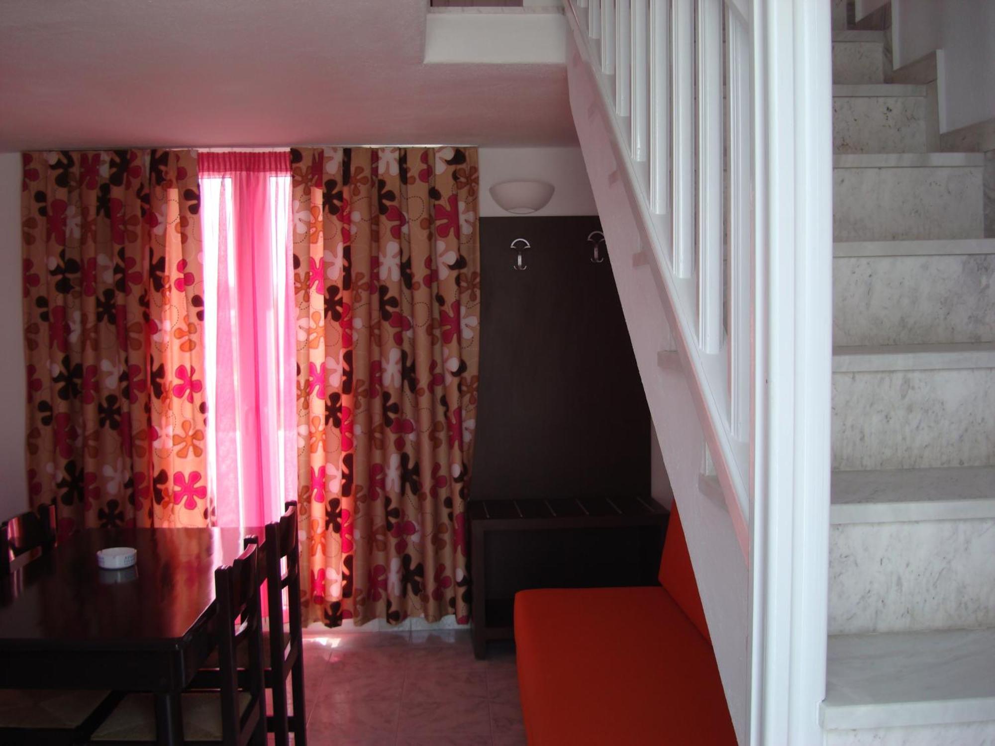 Elena Studios & Suites Ornos  Exterior photo